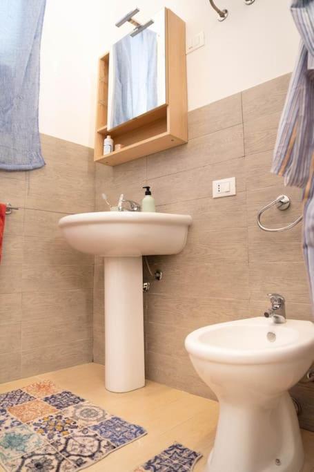 Appartamento Alloggia In Relax Da Zia Pia Trapani Esterno foto